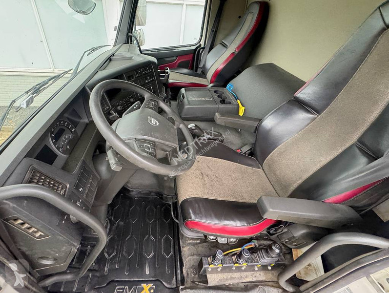 Kamion Volvo 460 2020