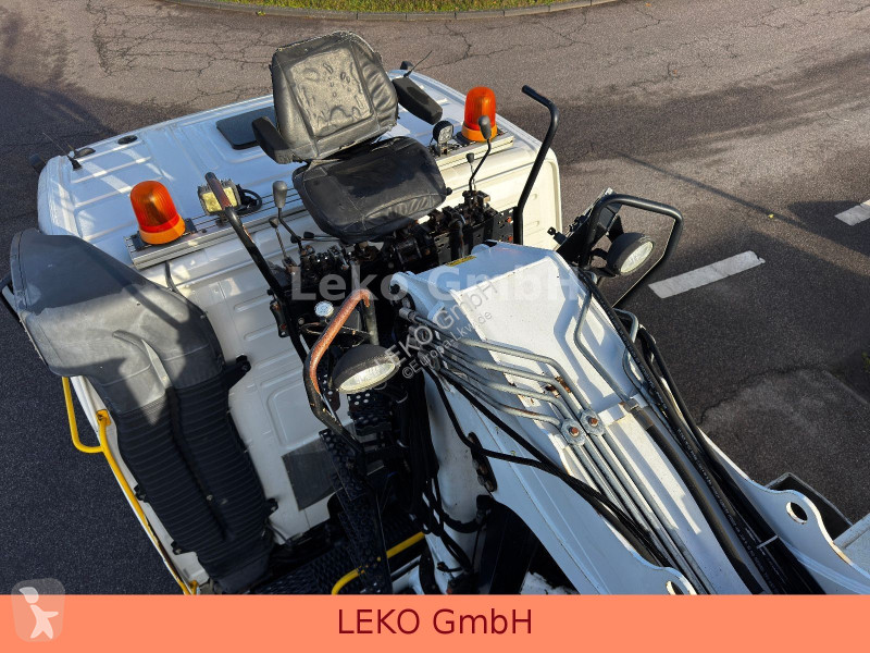 Teherautó Volvo 420 Liftachse