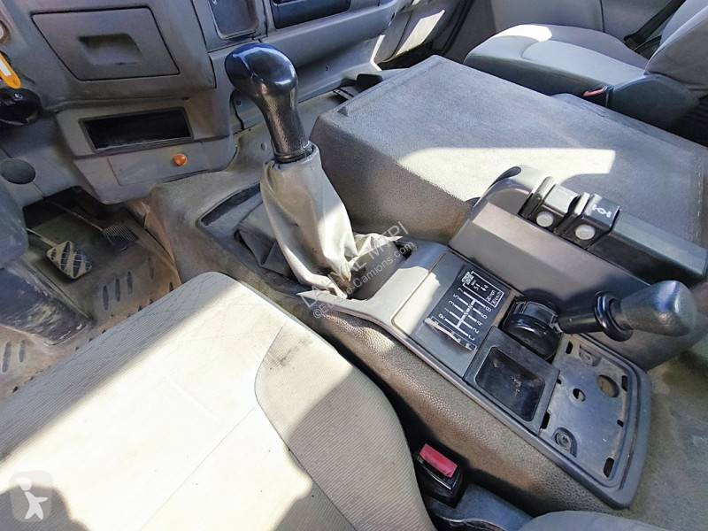 Kamion Renault 320 DCI