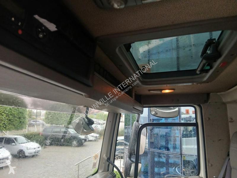 DAF 410 truck