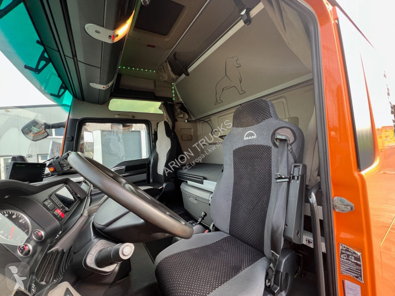 شاحنة MAN 26.540 6x4/D38/HIAB XS...