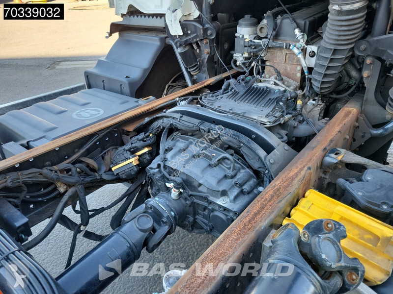 Kamion MAN 18.320 4X2 18tonner Damaged truck...