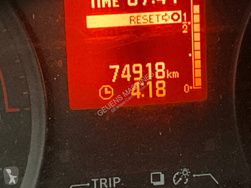 Kamion Renault 120 + multitel mt202