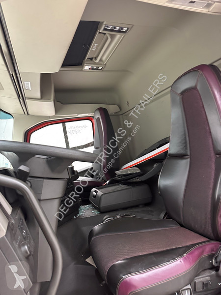 Kamion Volvo 420 - 6x2