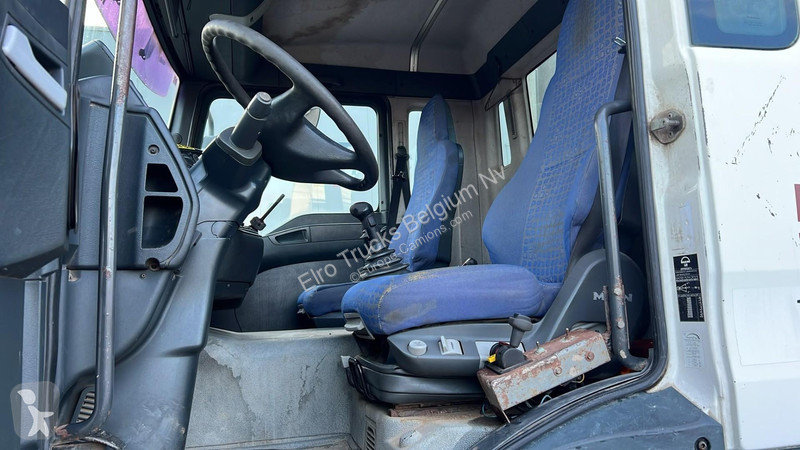 Vrachtwagen MAN 26.310 (MANUAL PUMP / BIG AXLE...