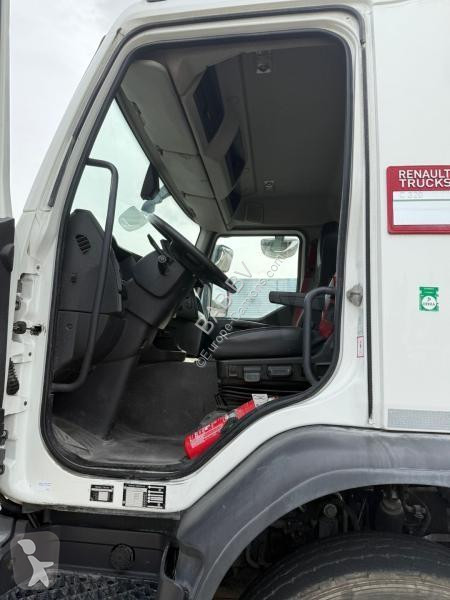 Kamion Renault 320.19 DTI 8