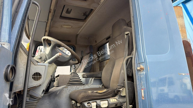 Teherautó Mercedes 3343 (6X6 / V6 / LAMES /...