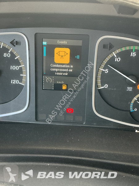 Camión Mercedes 1221