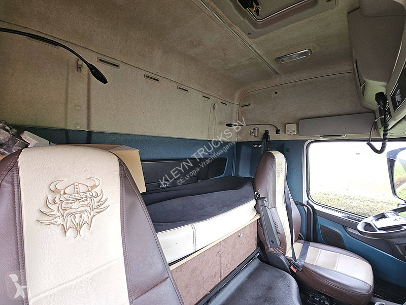 Kamion Volvo FM 330 Globetrotter  truck BDF