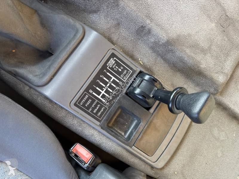 Teherautó Renault 320 DCI