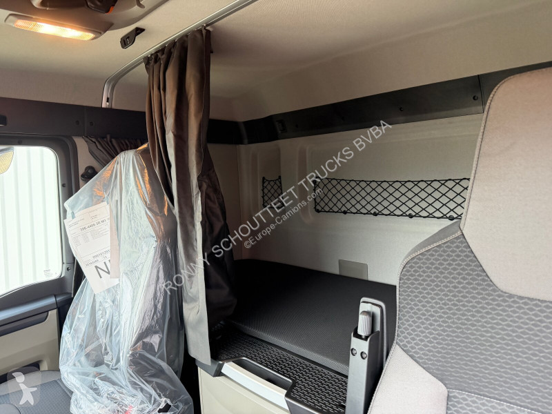 شاحنة MAN TGS 41.440 8x4 BB CH TGS 41.440 8x4...