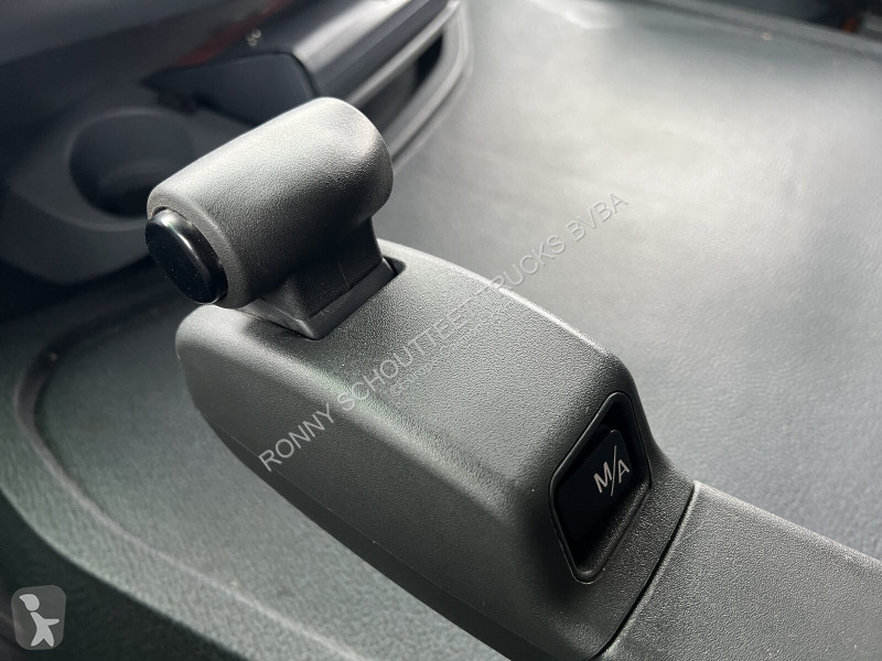 Kamion Mercedes Actros 2532 L 6x2 Actros 2532 L...