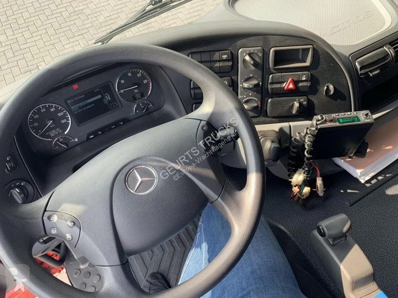 Camion Mercedes 3332 6X4 XCMG DG53C FIRE...