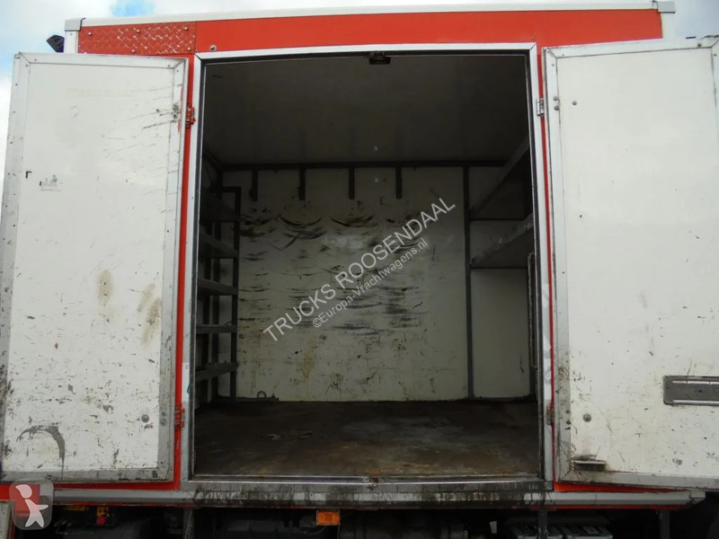 Kamion Volvo 220 + Manual + HMF 150 crane