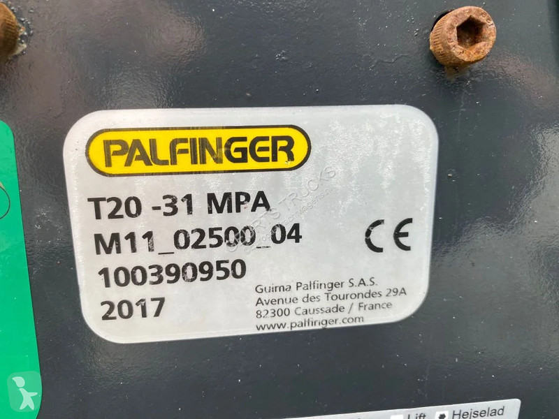 Kamion Scania 6X2 + PALFINGER...