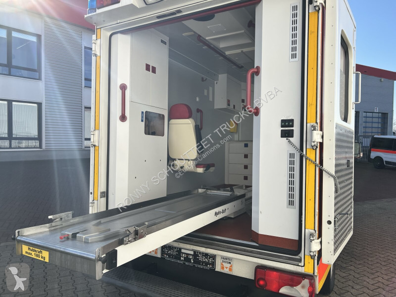 Véhicule utilitaire Mercedes Sprinter 516 CDI...