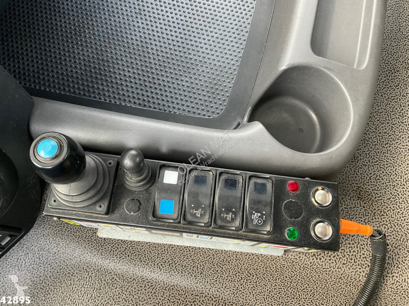 Kamion DAF FAS  460 Euro 6 Palfinger...
