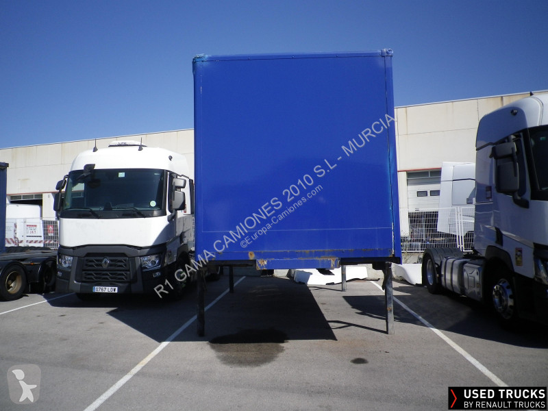 Kamion Renault D Wide