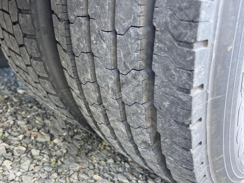 Kamion Iveco 120E21 - Euro6 - Blatt/Luft gefedert