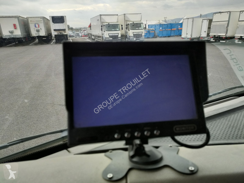 Camion DAF 19 TONNES 280 CV HAYON PORTE RELEVANTE