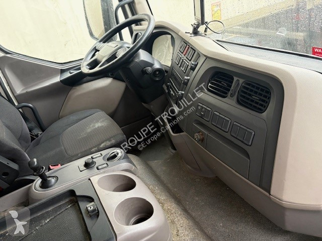 شاحنة DAF 12 TONNES 210 CV HAYON PORTE RELEVANTE