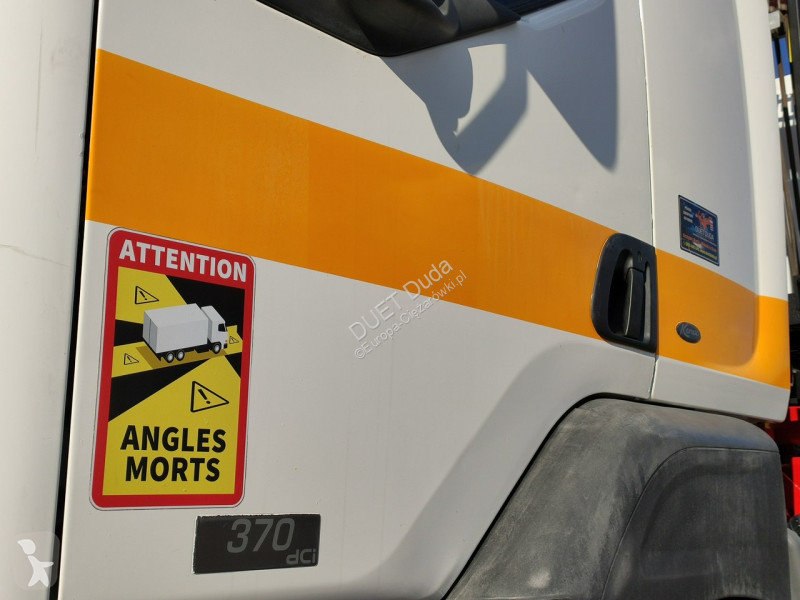 Kamion Renault 26.370 6x4 Mocny HDS FASSI F110