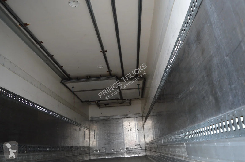 Camion Volvo * EURO5 * CARRIER SUPRA 950MT * 4X2 *