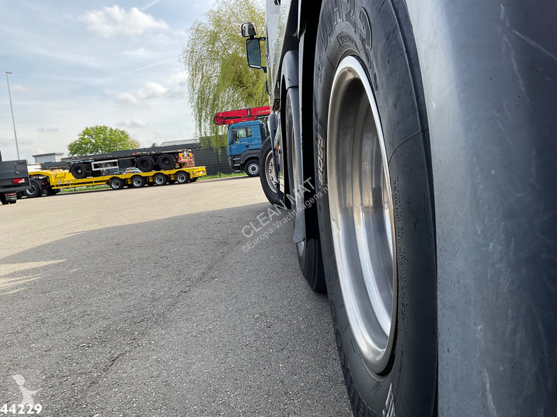 Camion Scania 440 6x4 Saugwagen