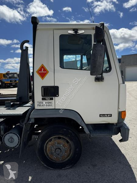 Vrachtwagen DAF 210CS