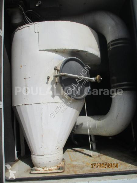 Vägmaskiner Renault HY0CUREUR cuve 6,8m3