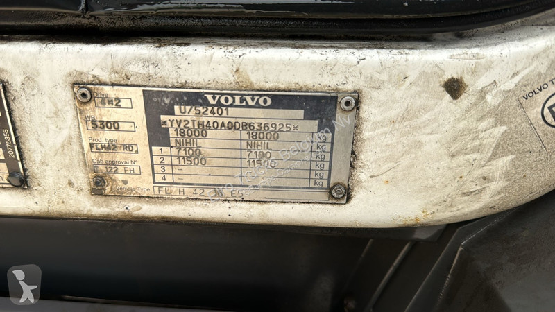 Camion Volvo FL 260 (LIFT 2000 KG / PERFECT...