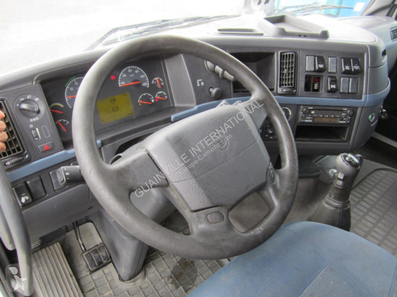 Kamion Volvo 520