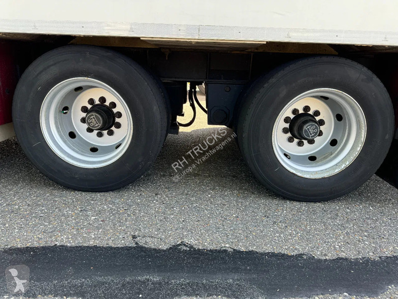 Kamion Volvo 12420 6X2 - EURO 3 + HANGER...