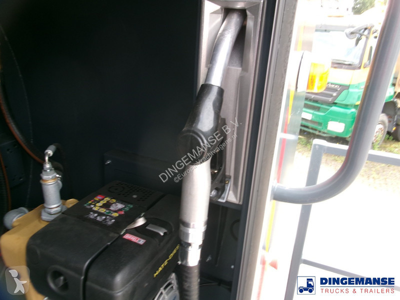 Camion MAN HX 18.330 4X4 RHD fuel tank 5.5 m3