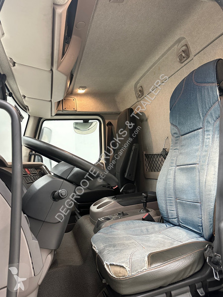 Vrachtwagen DAF 290