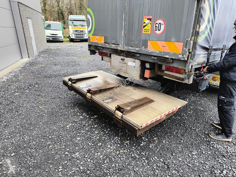 Camion DAF 75310 RETARDER - D'HOLLANDIA 2500 KG...