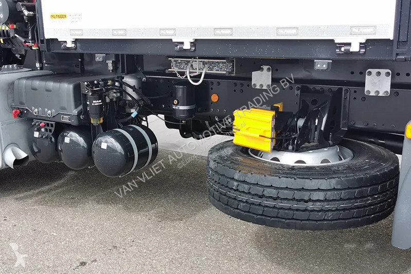 Camión MAN 33.400 BB CH Crane Truck (10 units)