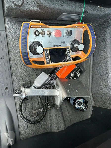 Kamion MAN 7.180 4X2 BB BOCKER AK37/4000 + JIB...
