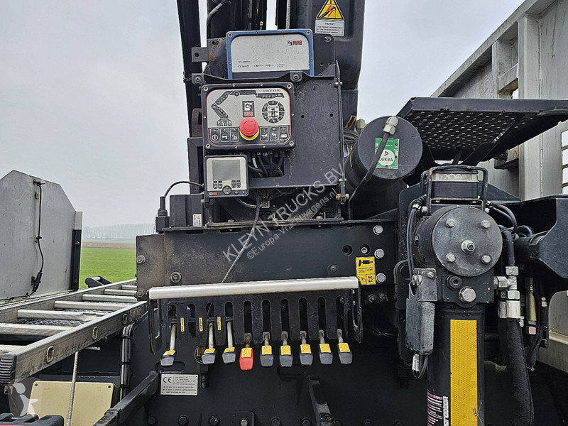 Kamion Mercedes AROCS 3 HIAB 232ES5