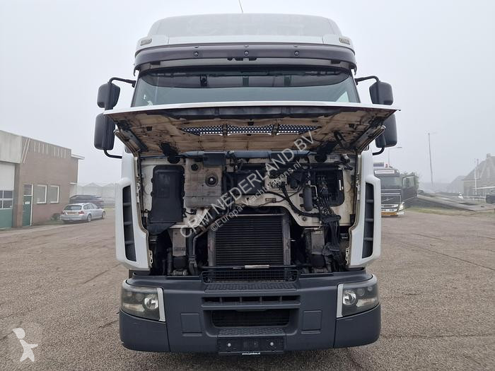 Camion Renault premium