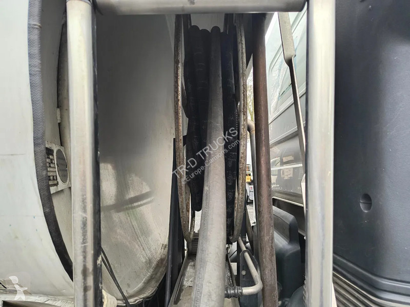 Camion Renault 270 13500L FUEL / CARBURANT...