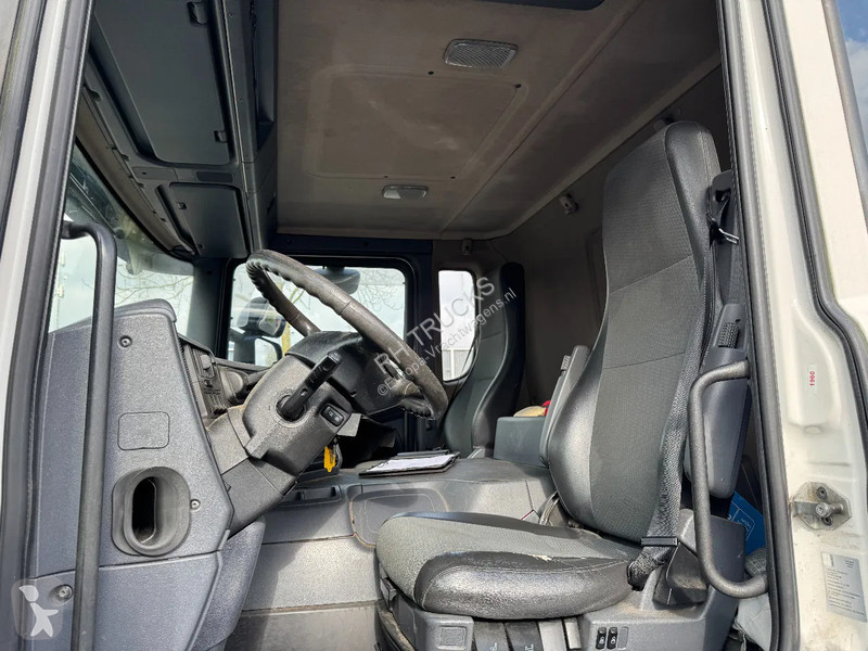 Camion Scania P230 4X2 - EURO 5 + DHOLNDIA LIFT