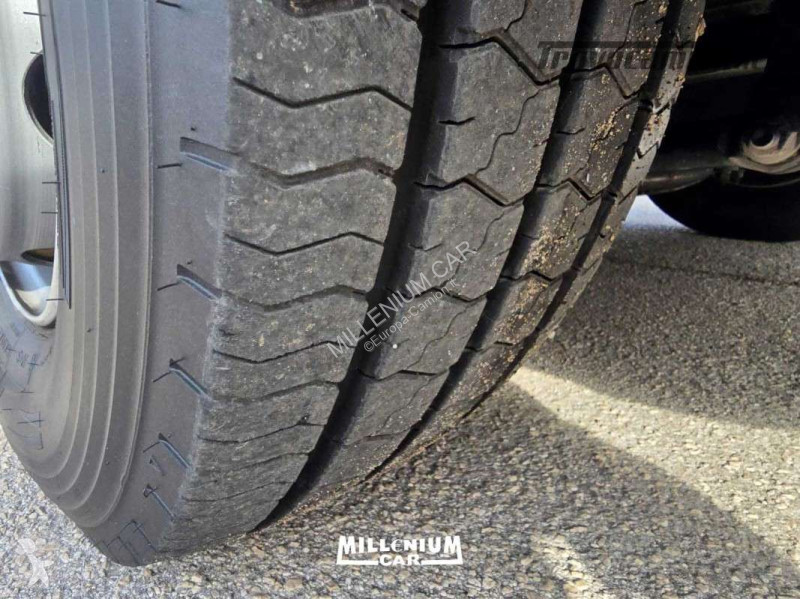 Camião Iveco 120L22 CELLA FRIGO 5,50 FRC SPONDA