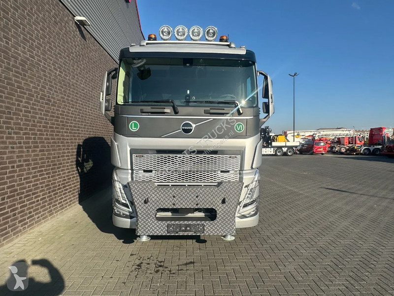 Lastbil Volvo 500 8X4 RF-RT40G FASSI F1450R.2.8...