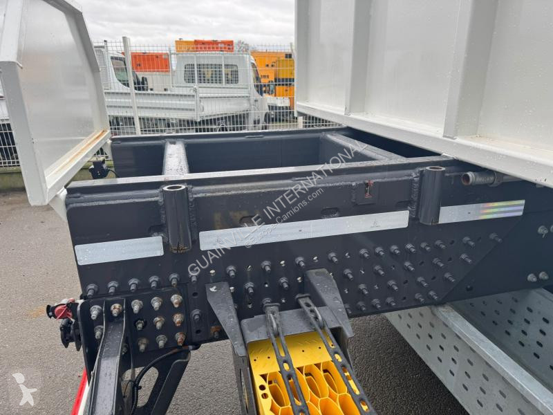 Camion Renault 320 DTI8 Gamme C