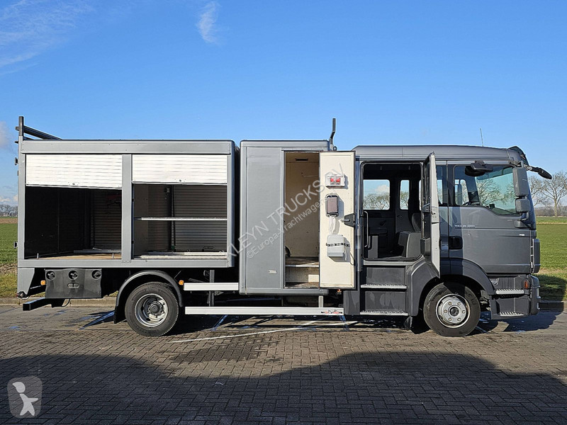 Camión MAN 8.180  DOKA DOUBLE CABIN