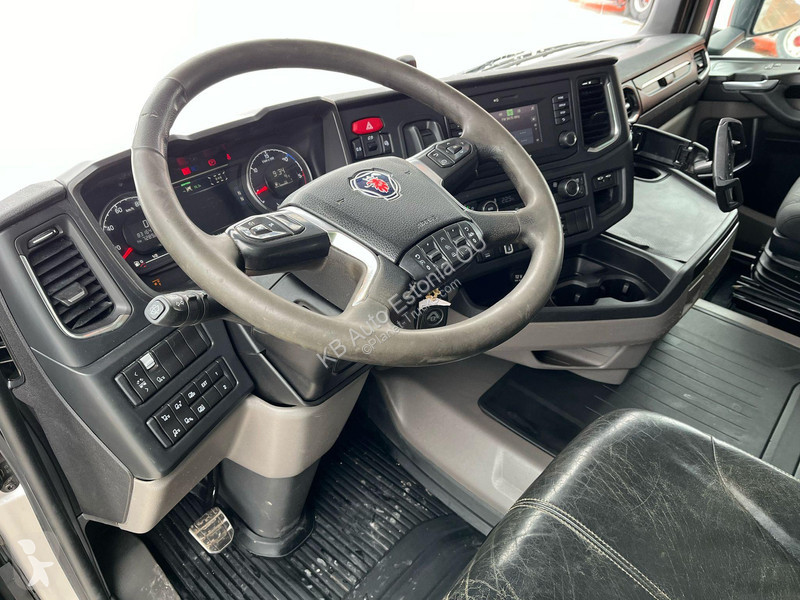 Kamion Scania 520 8x4*4 ETADE