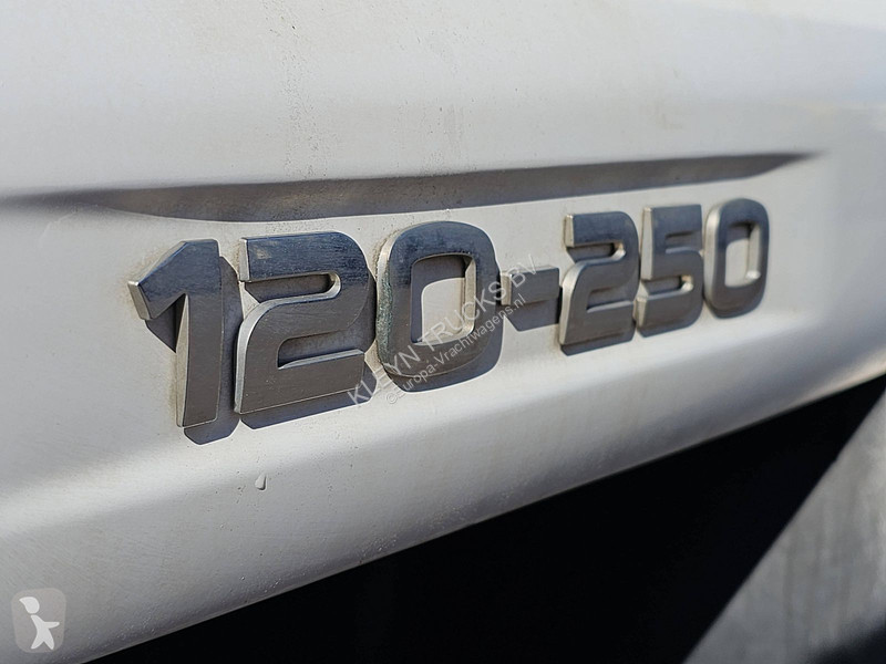 Kamion Iveco 120E25 EUROCARGO 3 SEATS AIRCO LIFT
