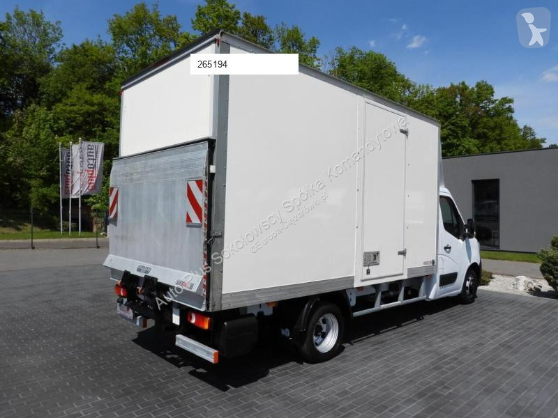 Camion Renault MASTER  KONTENER WINDA 8 PALET...