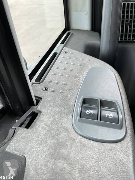 Camion Iveco AD410T44 8x4 Palfinger 44 Tonmeter...